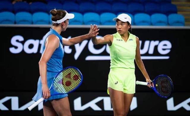 开云体育下载-张帅时隔7年重返澳网女双四强