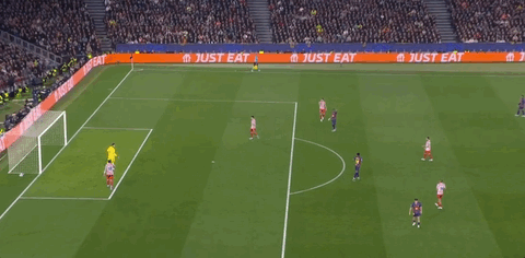 开云官网-亨利：若裁判吹哨开球，普维尔在禁区内用手按球百分百是点球